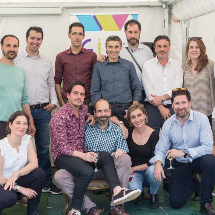 Aperitivo veraniego con clientes y proveedores de SIG