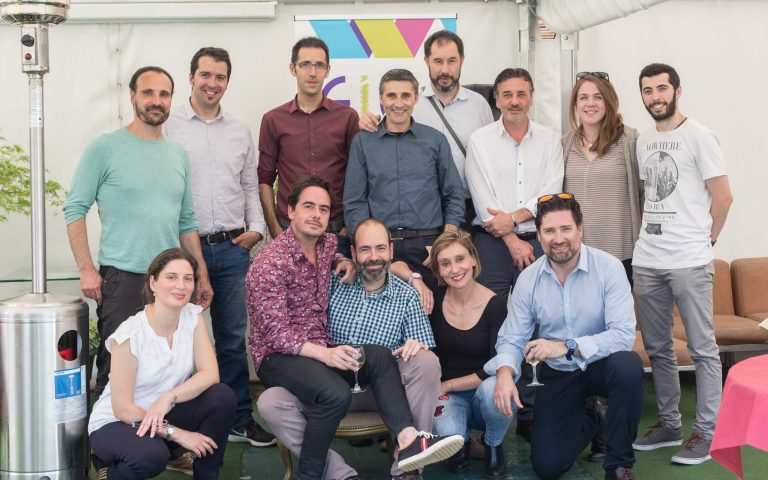 Aperitivo veraniego con clientes y proveedores de SIG