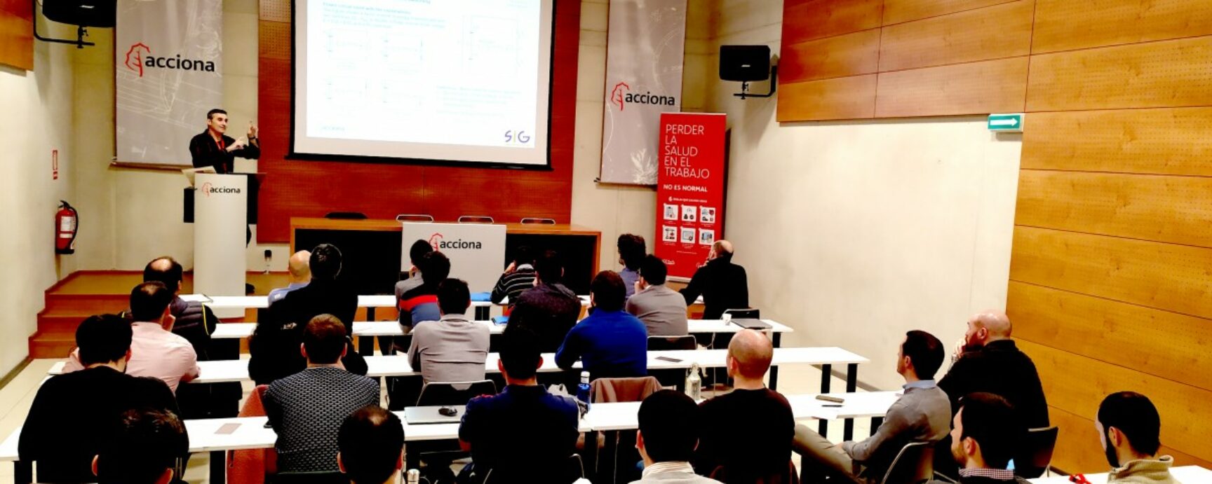 Curso en Acciona Energía - SiG