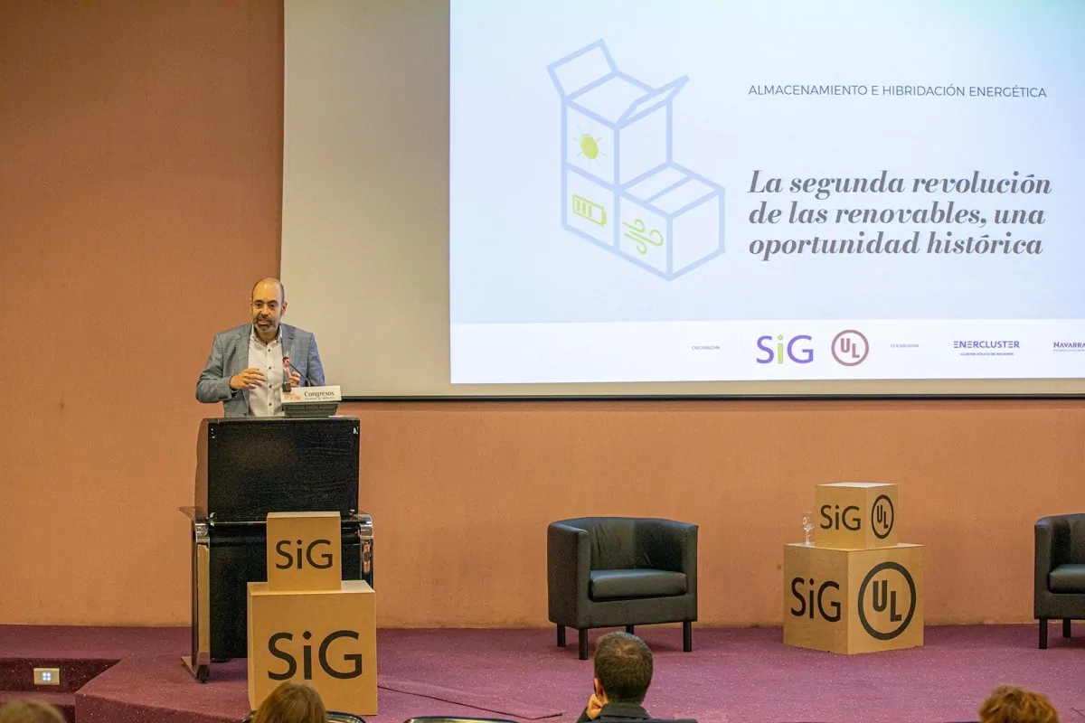 Xabier Barón, de SIG Coop., analizó algunos aspectos en los que debe incidir Navarra para liderar la hibridación energética.